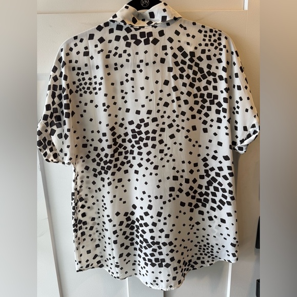 Cabi Replay Top #6505 - Picture 2 of 5